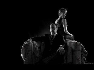 Francis and Claire Underwood, played brilliantly by Kevin Spacey and Robin Wright. (http://i1.ytimg.com/vi/HKRN0VBu3_g/0.jpg)
