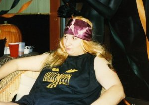 228698_1043453780074_2736_n